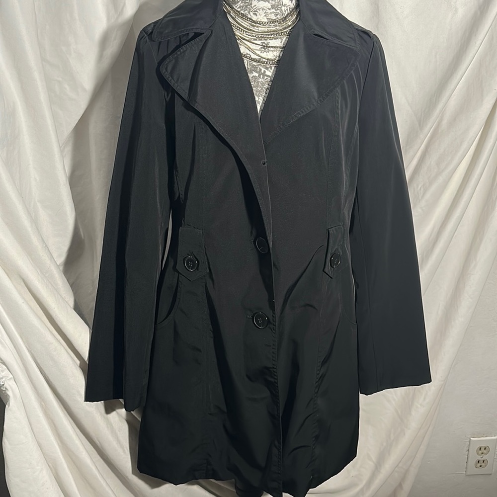 Black coat London Fog size medium